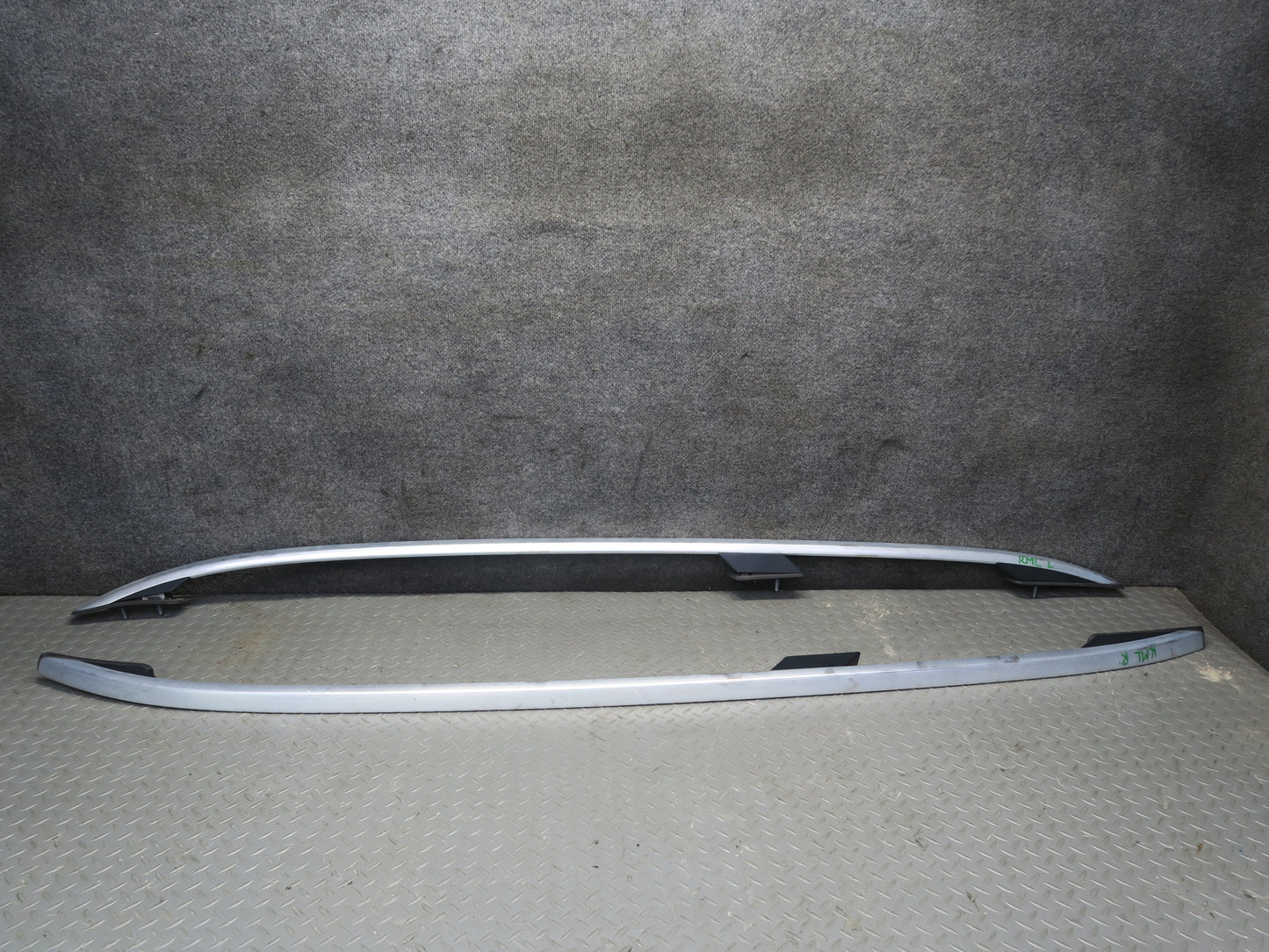 12-15 Mercedes W166 Ml-class Set of 2 Left & Right Roof Rack Rail OEM