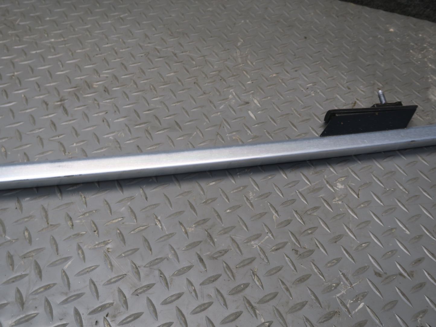 12-15 Mercedes W166 Ml-class Set of 2 Left & Right Roof Rack Rail OEM