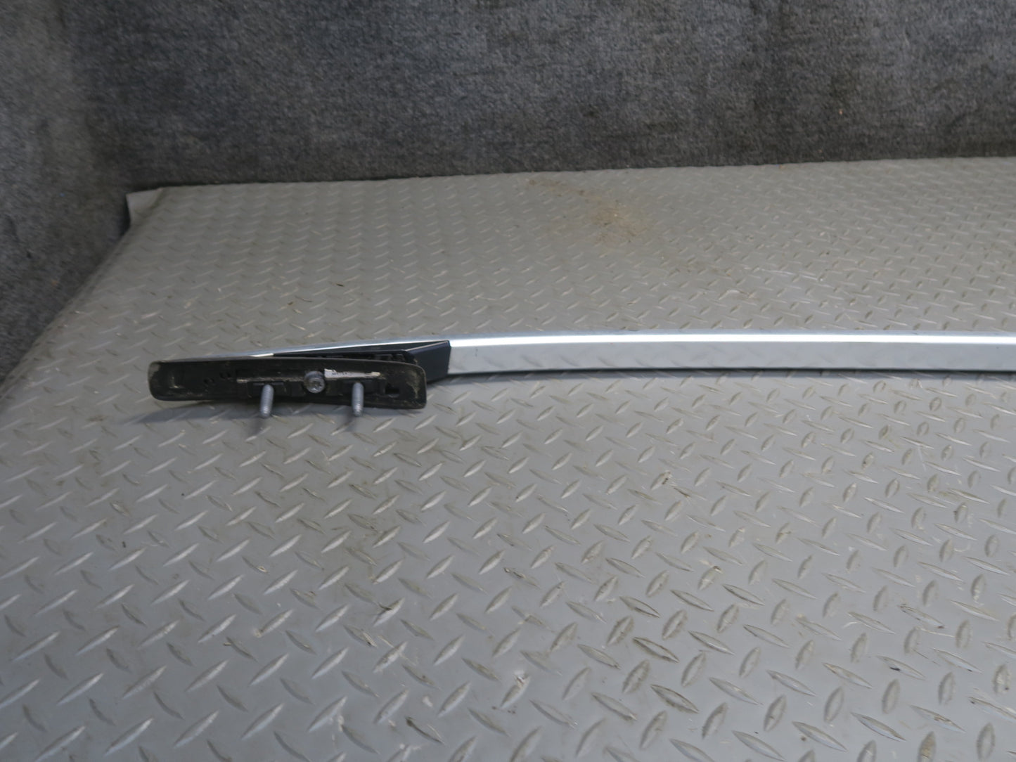 12-15 Mercedes W166 Ml-class Set of 2 Left & Right Roof Rack Rail OEM