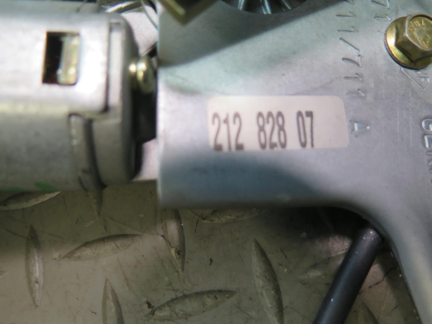 99-03 VW Eurovan T4 Rear Trunk Hatch Wiper Motor 701955713A OEM