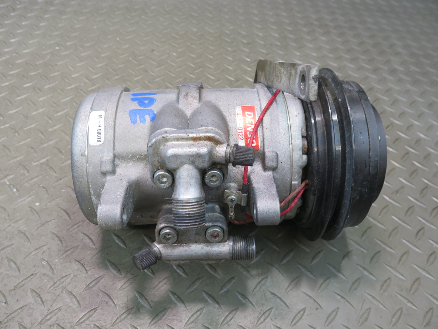 1987-1991 Porsche 928 S4 5.0L V8 Engine A/C Air Conditioning Compressor Pump