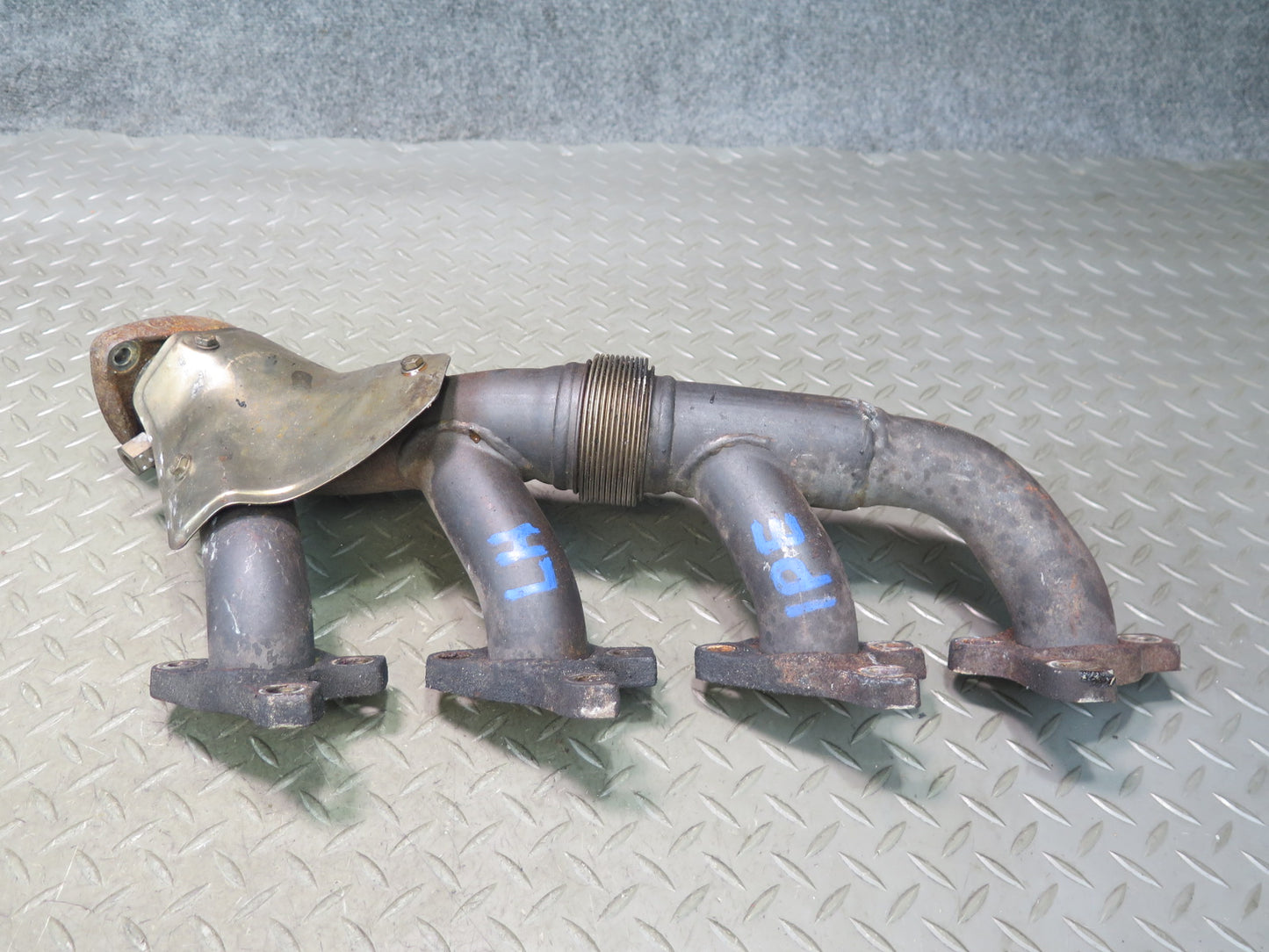 1987-1991 Porsche 928 S4 5.0L V8 Engine Left & Right Exhaust Manifold Set of 2