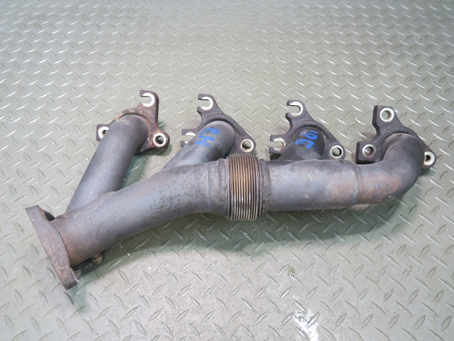 1987-1991 Porsche 928 S4 5.0L V8 Engine Left & Right Exhaust Manifold Set of 2