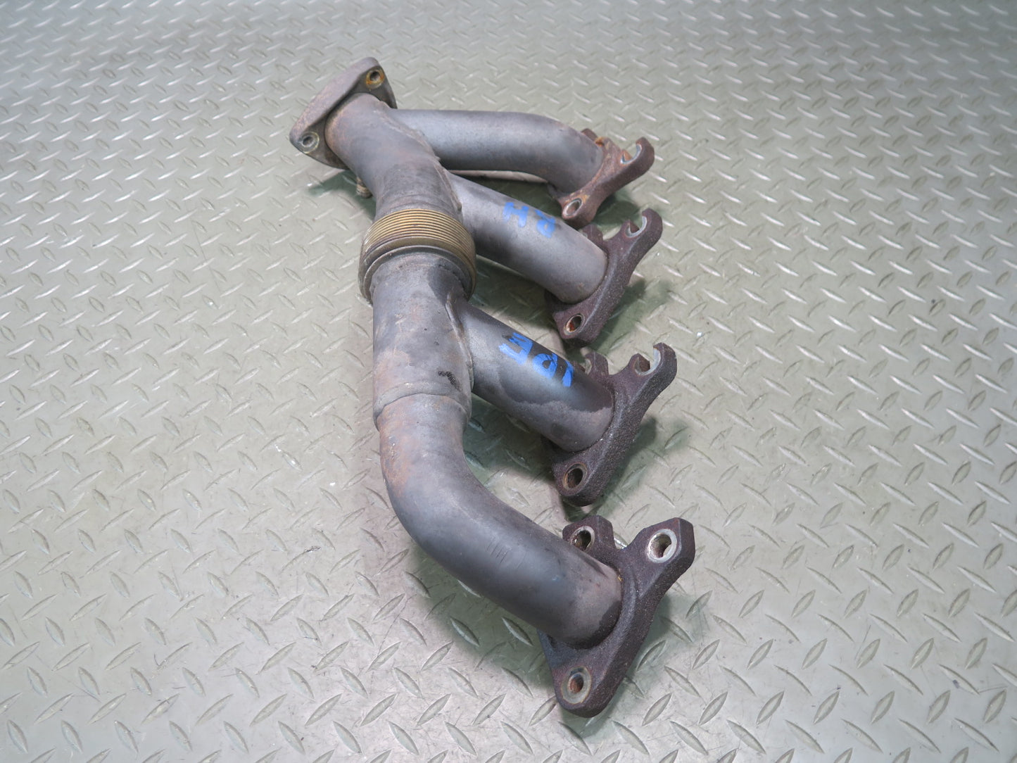 1987-1991 Porsche 928 S4 5.0L V8 Engine Left & Right Exhaust Manifold Set of 2