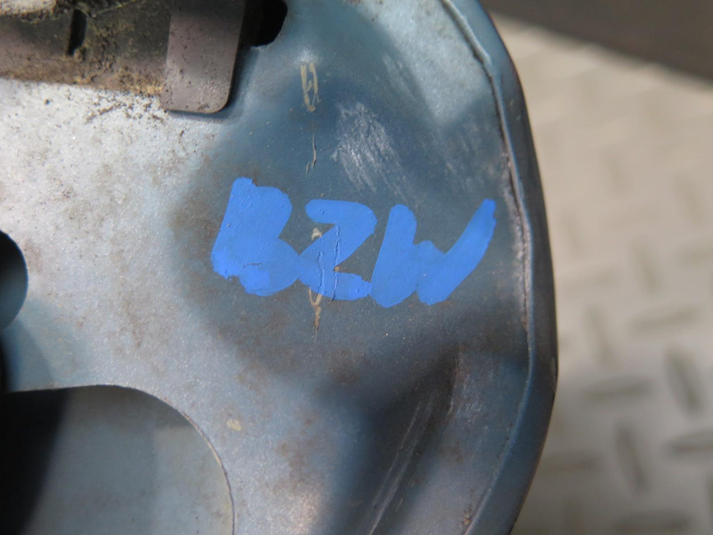 96-99 BMW E36/7 Z3 Roadster Fuel Tank Filler Door Lid Cover OEM