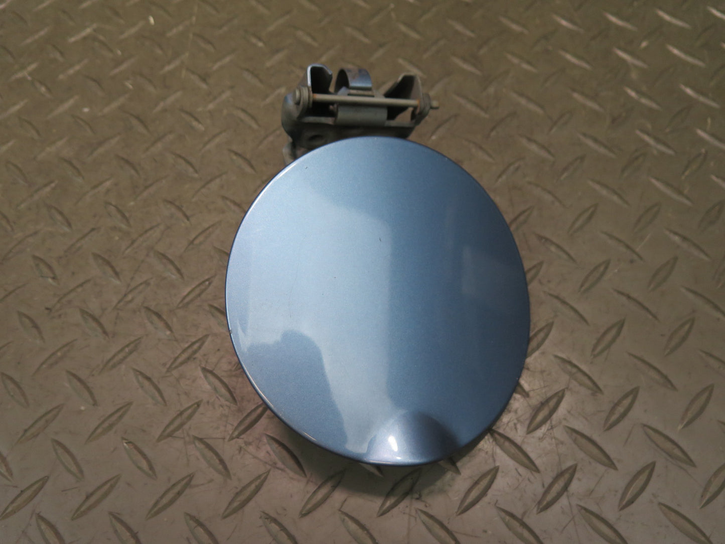 96-99 BMW E36/7 Z3 Roadster Fuel Tank Filler Door Lid Cover OEM