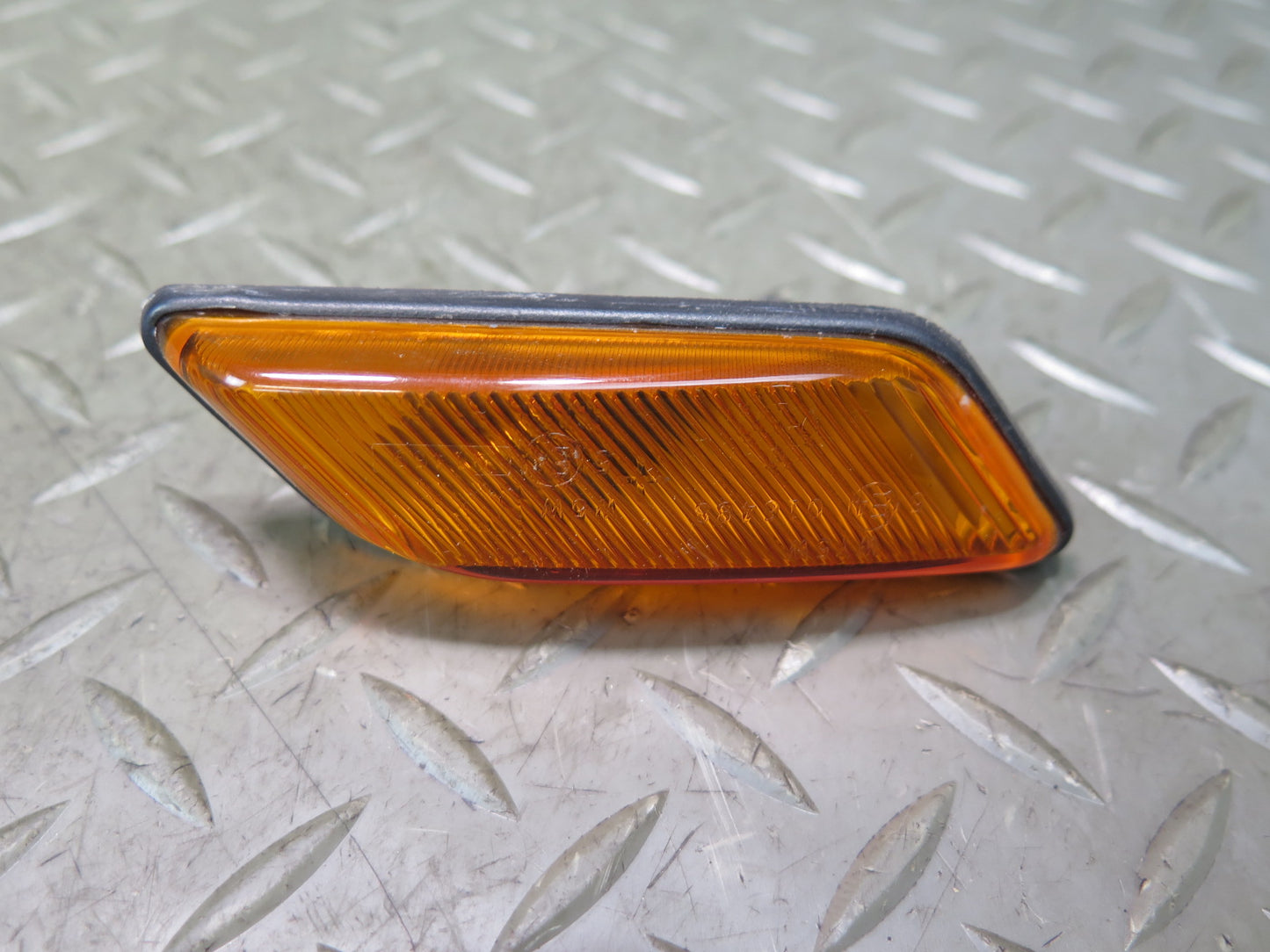 96-02 BMW E36/7 Z3 Front Left & Right Fender Marker Turn Signal Light Set OEM