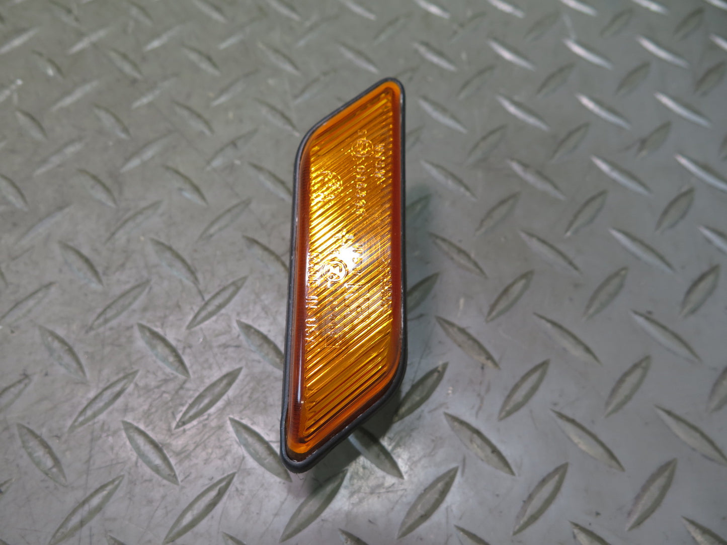 96-02 BMW E36/7 Z3 Front Left & Right Fender Marker Turn Signal Light Set OEM