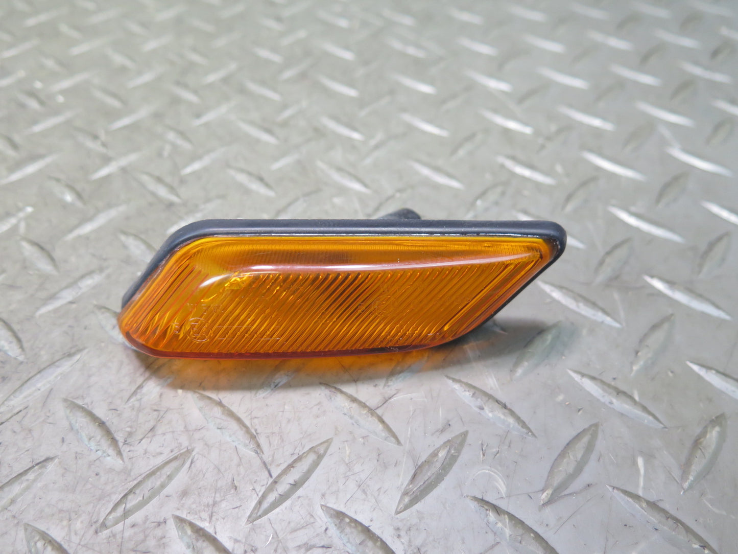 96-02 BMW E36/7 Z3 Front Left & Right Fender Marker Turn Signal Light Set OEM