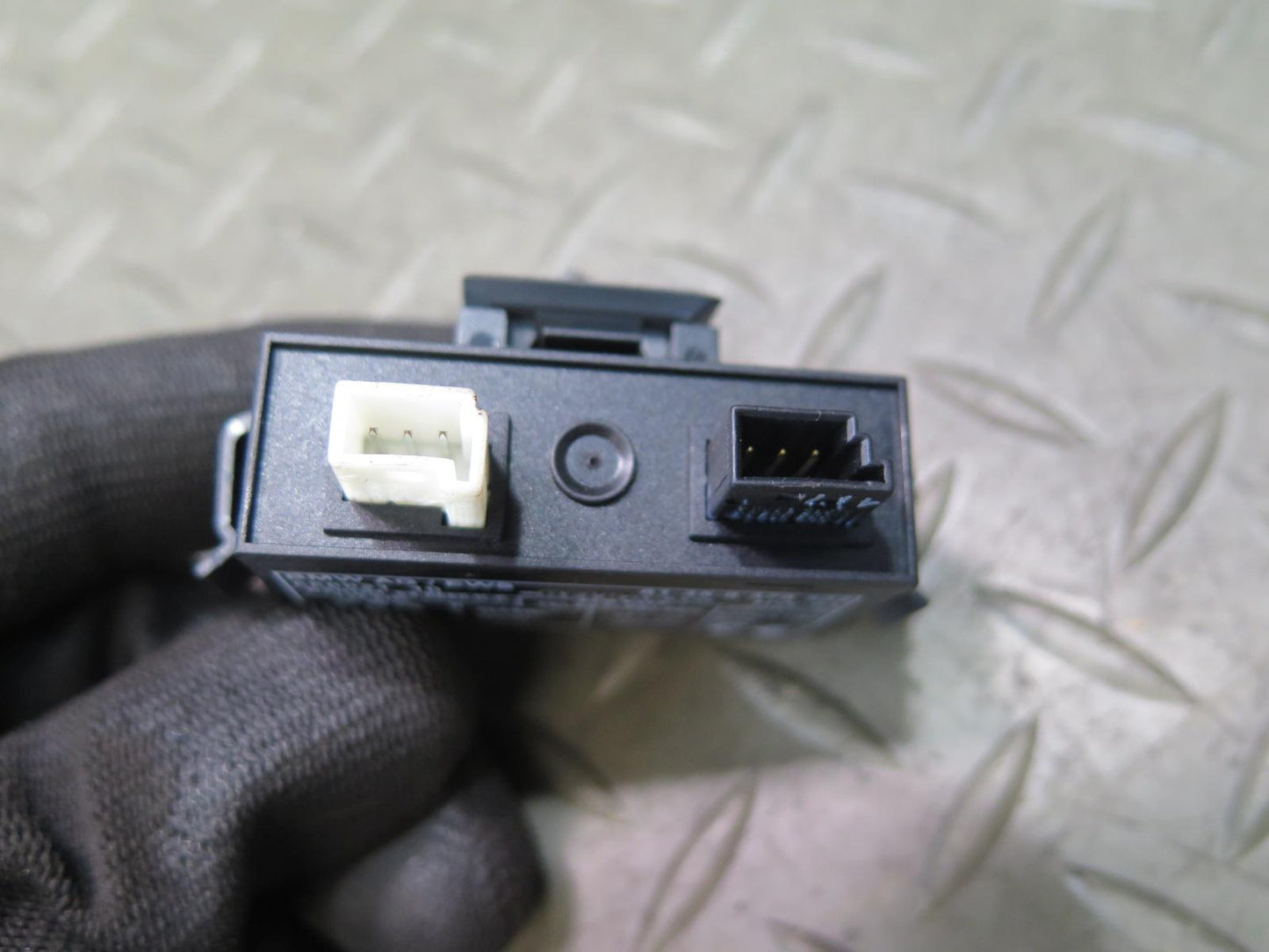 96-02 BMW E36/7 Z3 Phone Transmitter Receiver Module 8379502 OEM