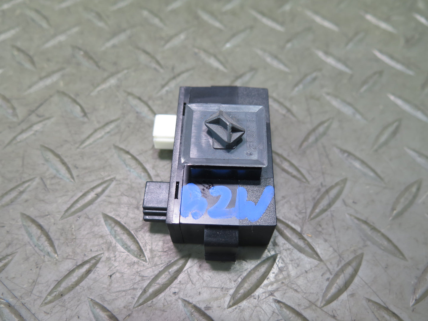 96-02 BMW E36/7 Z3 Phone Transmitter Receiver Module 8379502 OEM