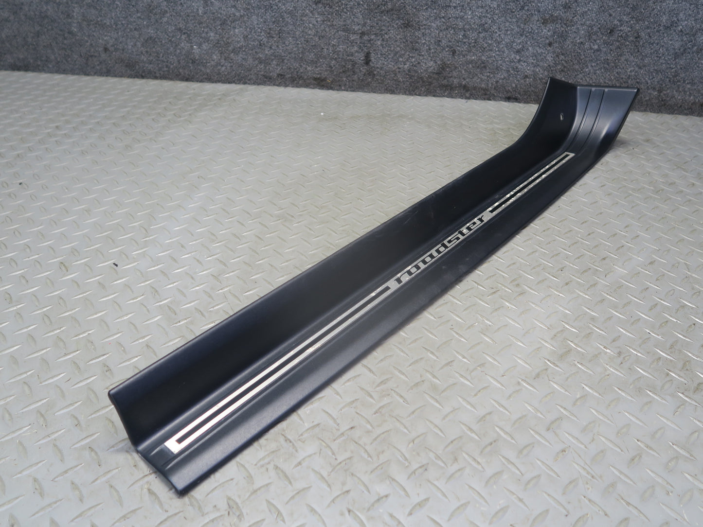 96-02 BMW E36/7 Z3 Roadster Set of 2 Door Scuff Sill Step Trim Plate OEM