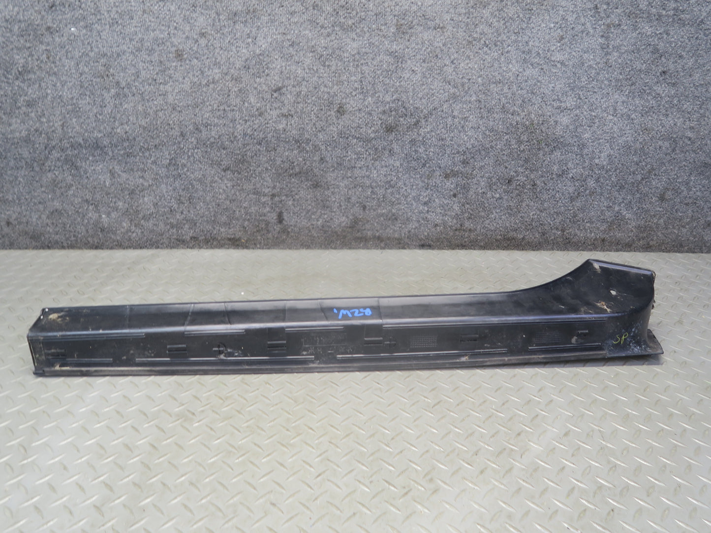 96-02 BMW E36/7 Z3 Roadster Set of 2 Door Scuff Sill Step Trim Plate OEM
