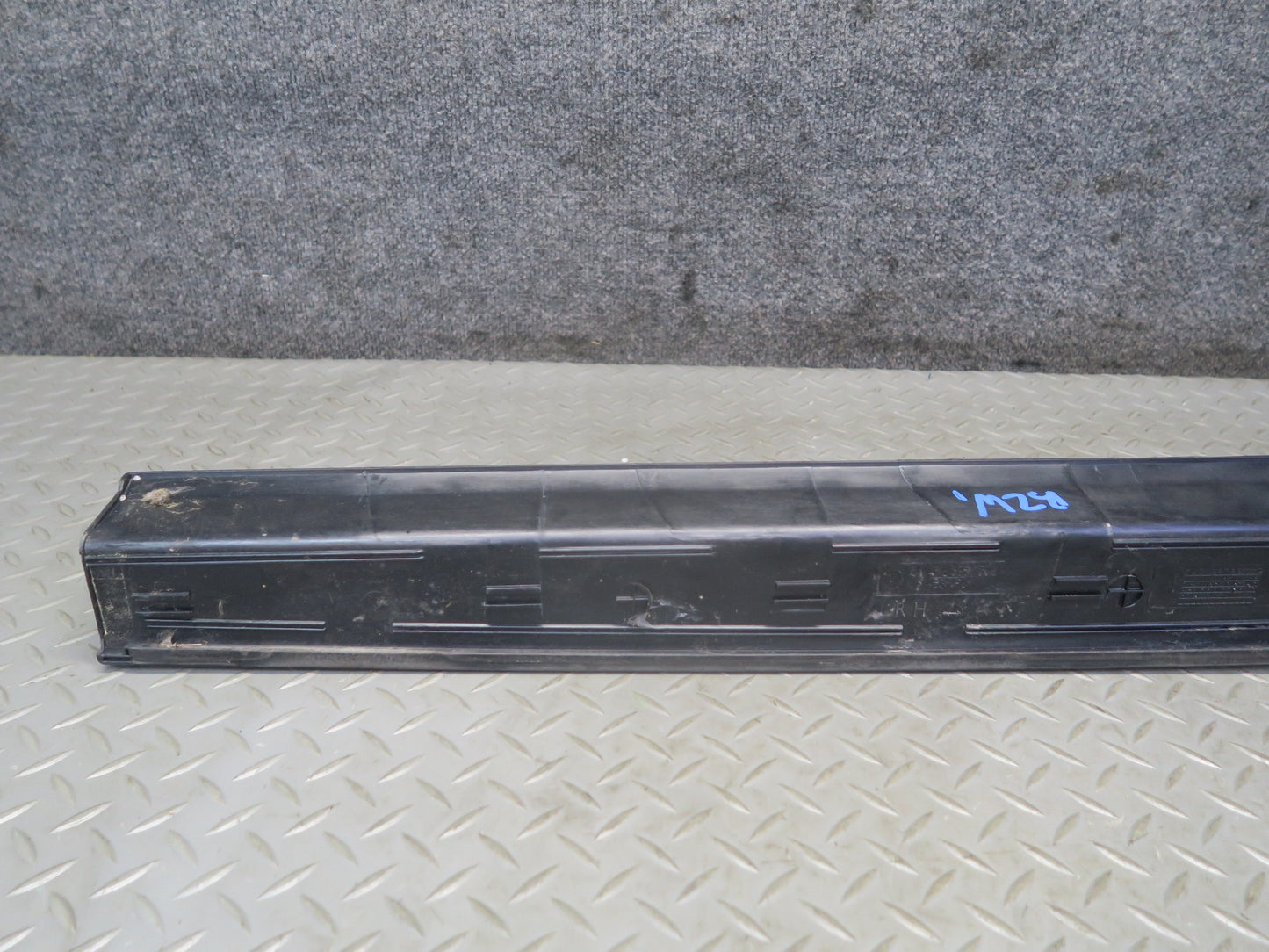96-02 BMW E36/7 Z3 Roadster Set of 2 Door Scuff Sill Step Trim Plate OEM