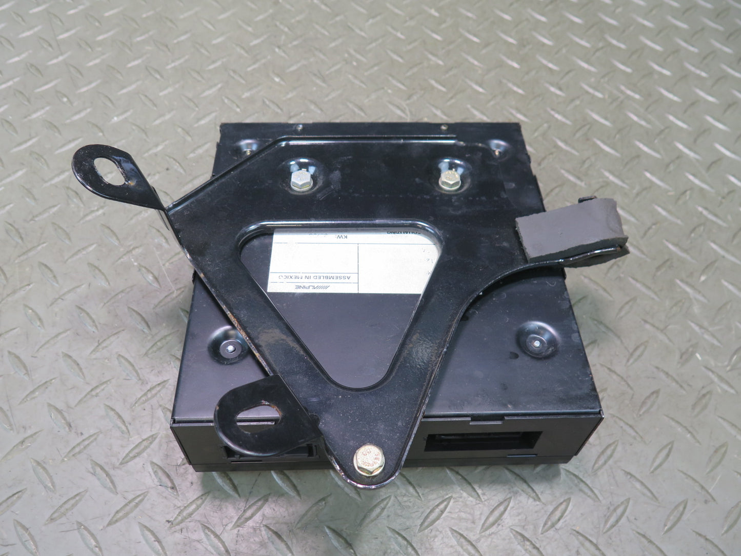 96-02 BMW E36/7 Z3 Audio System Hifi Amplifier AMP w Bracket OEM