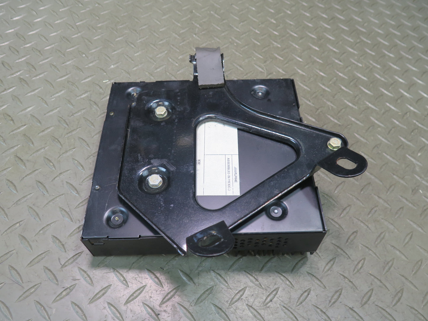 96-02 BMW E36/7 Z3 Audio System Hifi Amplifier AMP w Bracket OEM