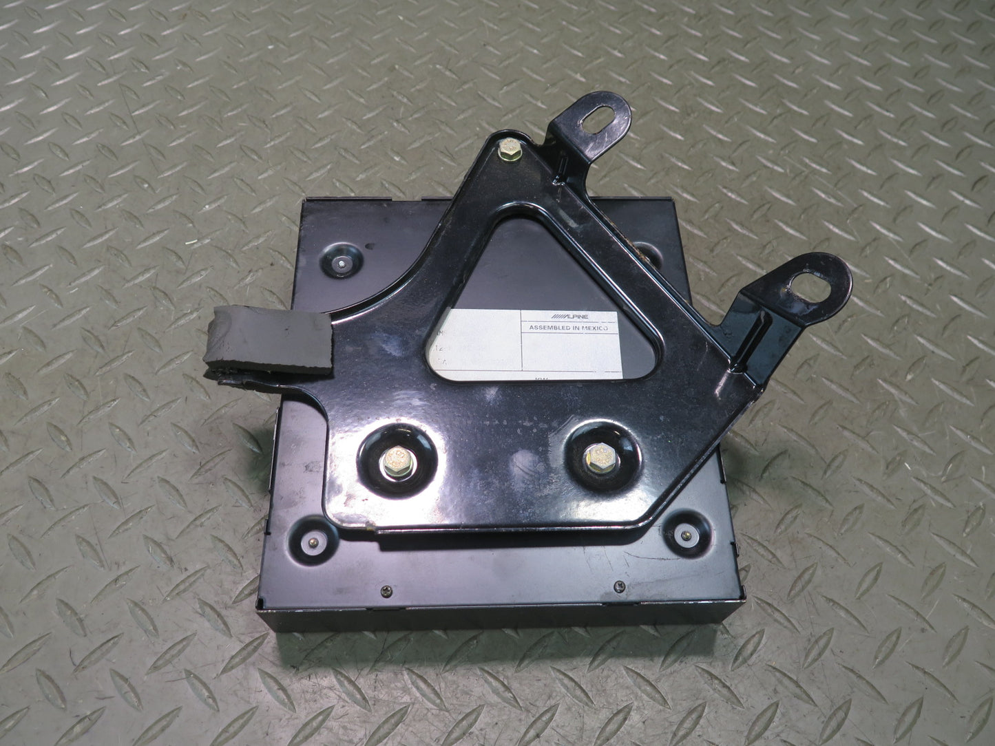 96-02 BMW E36/7 Z3 Audio System Hifi Amplifier AMP w Bracket OEM