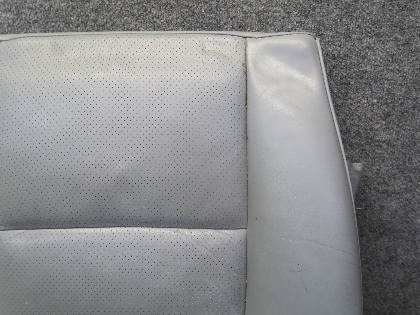 89-91 Mercedes W126 Sedan Front Right Heated Seat Lower Leather Cushion Gray OEM