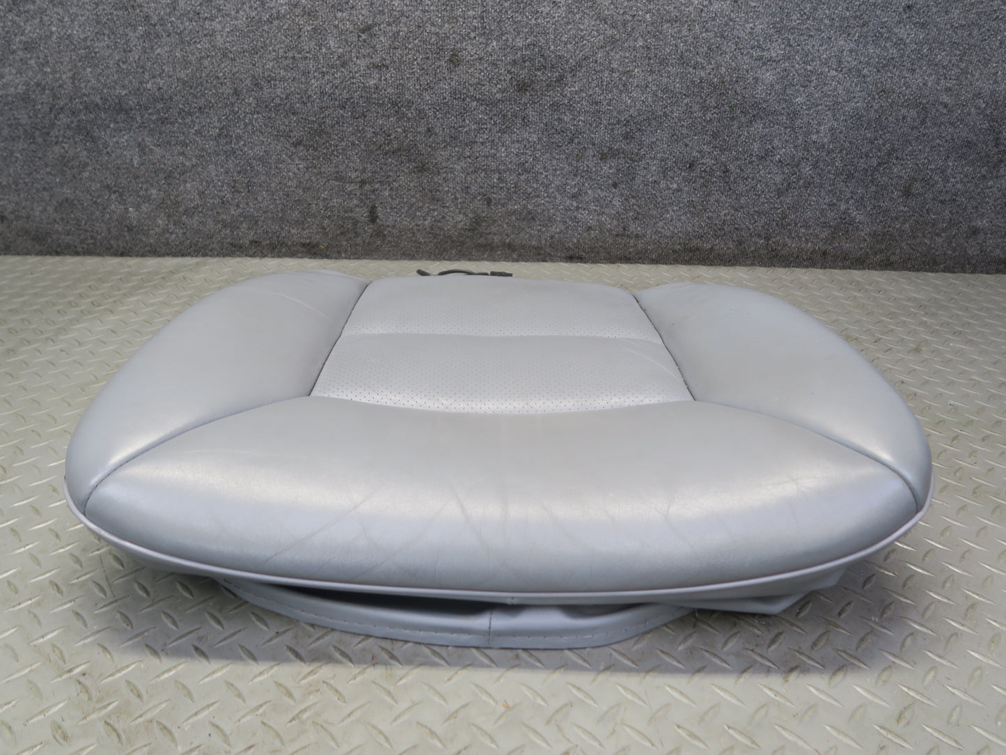 89-91 Mercedes W126 Sedan Front Right Heated Seat Lower Leather Cushion Gray OEM