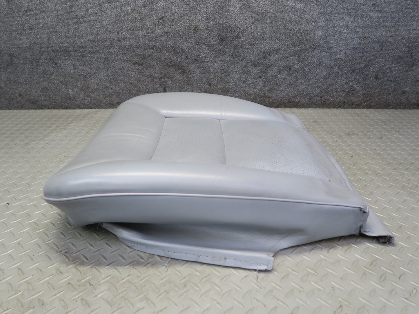89-91 Mercedes W126 Sedan Front Right Heated Seat Lower Leather Cushion Gray OEM