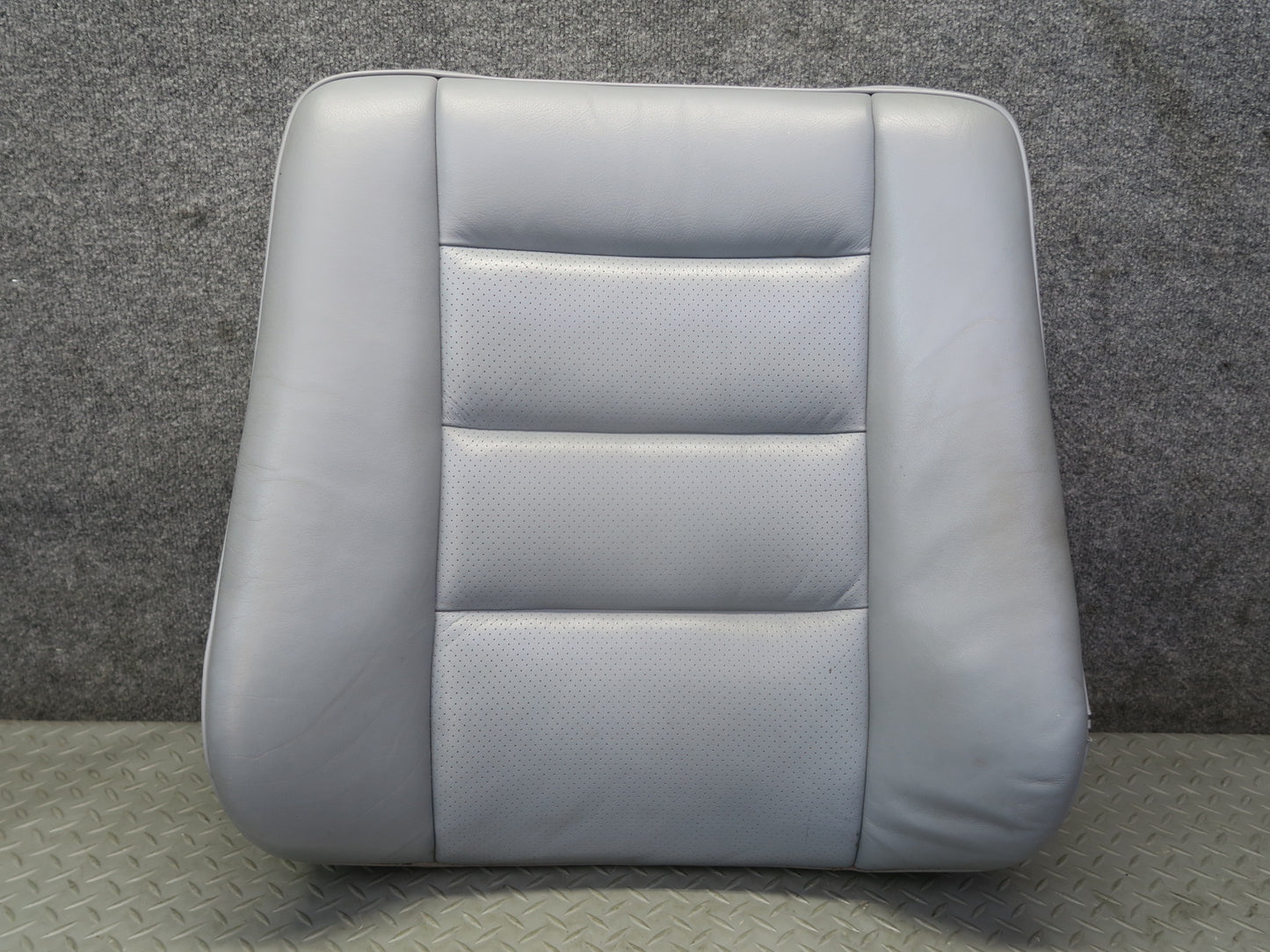 89-91 Mercedes W126 Sedan Front Right Heated Seat Upper Leather Cushion Gray OEM