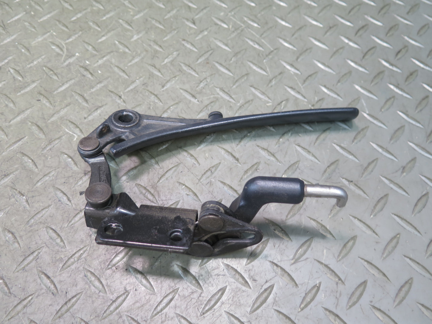 96-02 BMW E36/7 Z3 Convertible Set of 2 TOP Roof Left & Right Lock Latch OEM