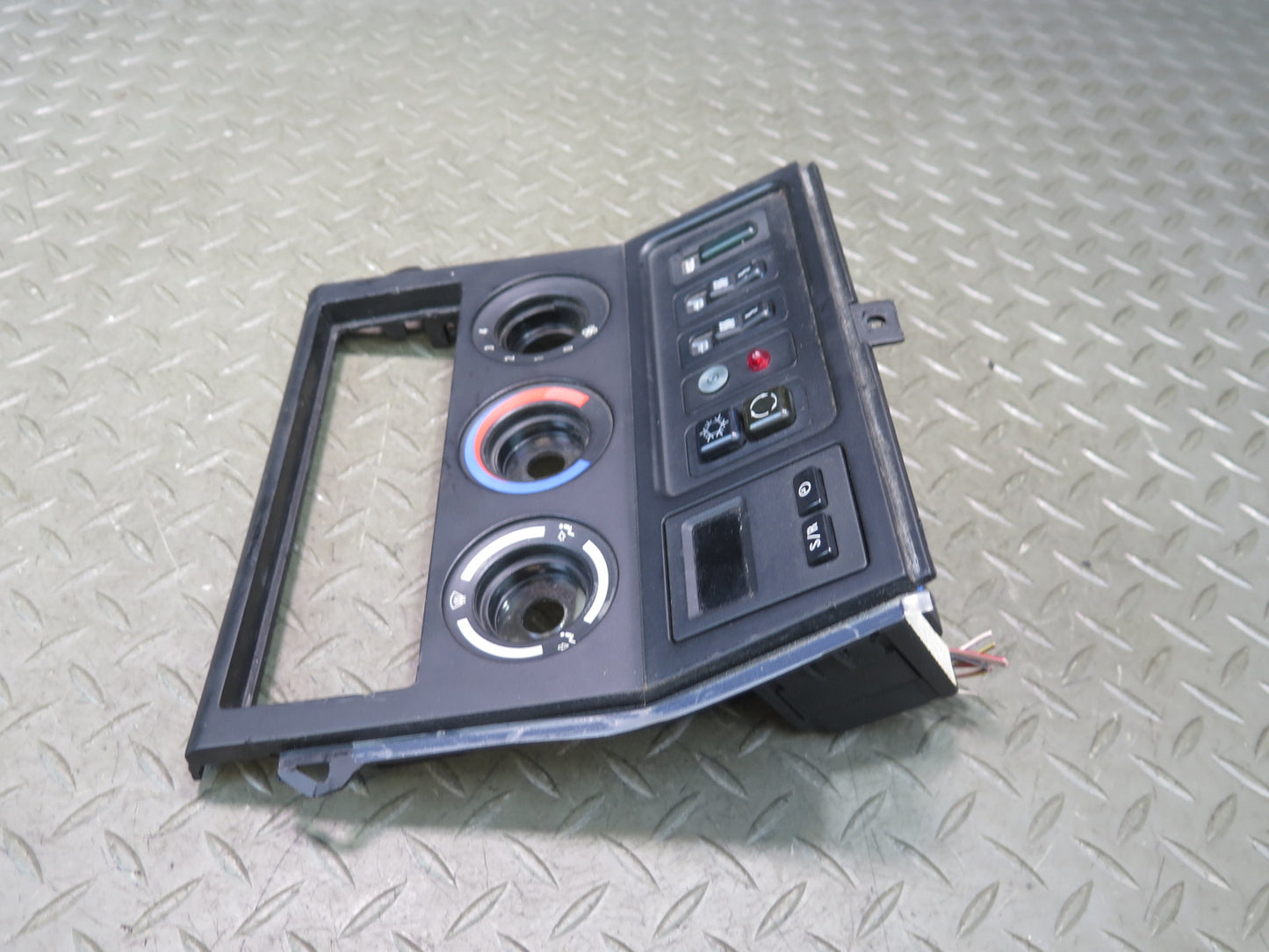 96-99 BMW E36/7 Z3 Center Console A/C Heater Switch Trim Panel w Switches OEM