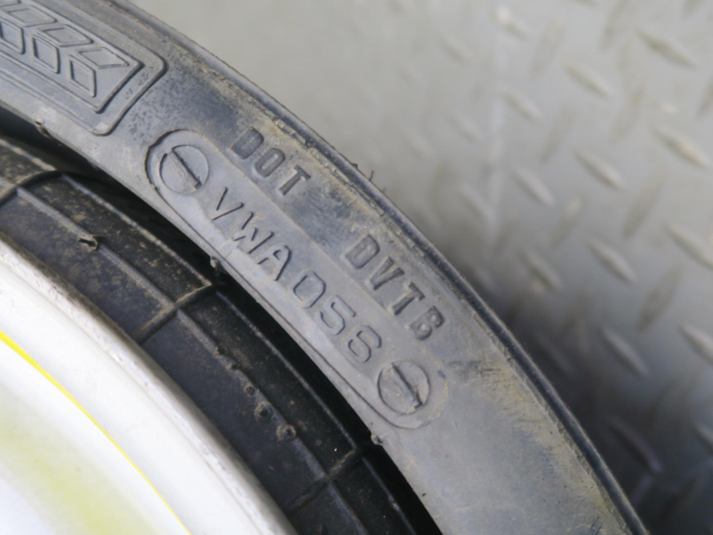1984-1991 Porsche 928 Spare Tire R15" Wheel 16x5.5J ET30 165-15 95136213100