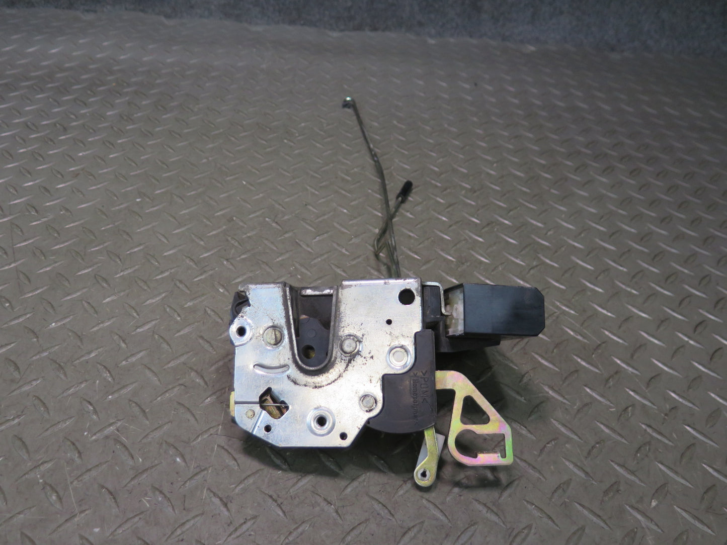 96-02 BMW E36/7 Z3 Right Passenger Door Lock Latch Actuator 8353012 OEM
