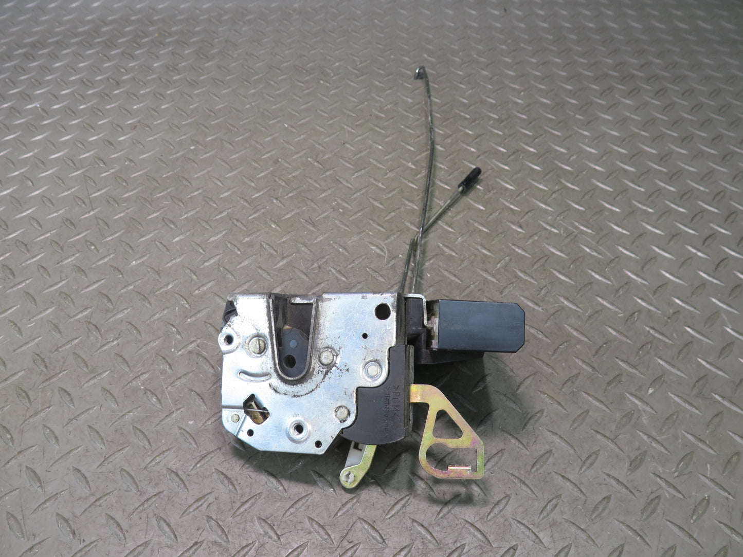 96-02 BMW E36/7 Z3 Right Passenger Door Lock Latch Actuator 8353012 OEM