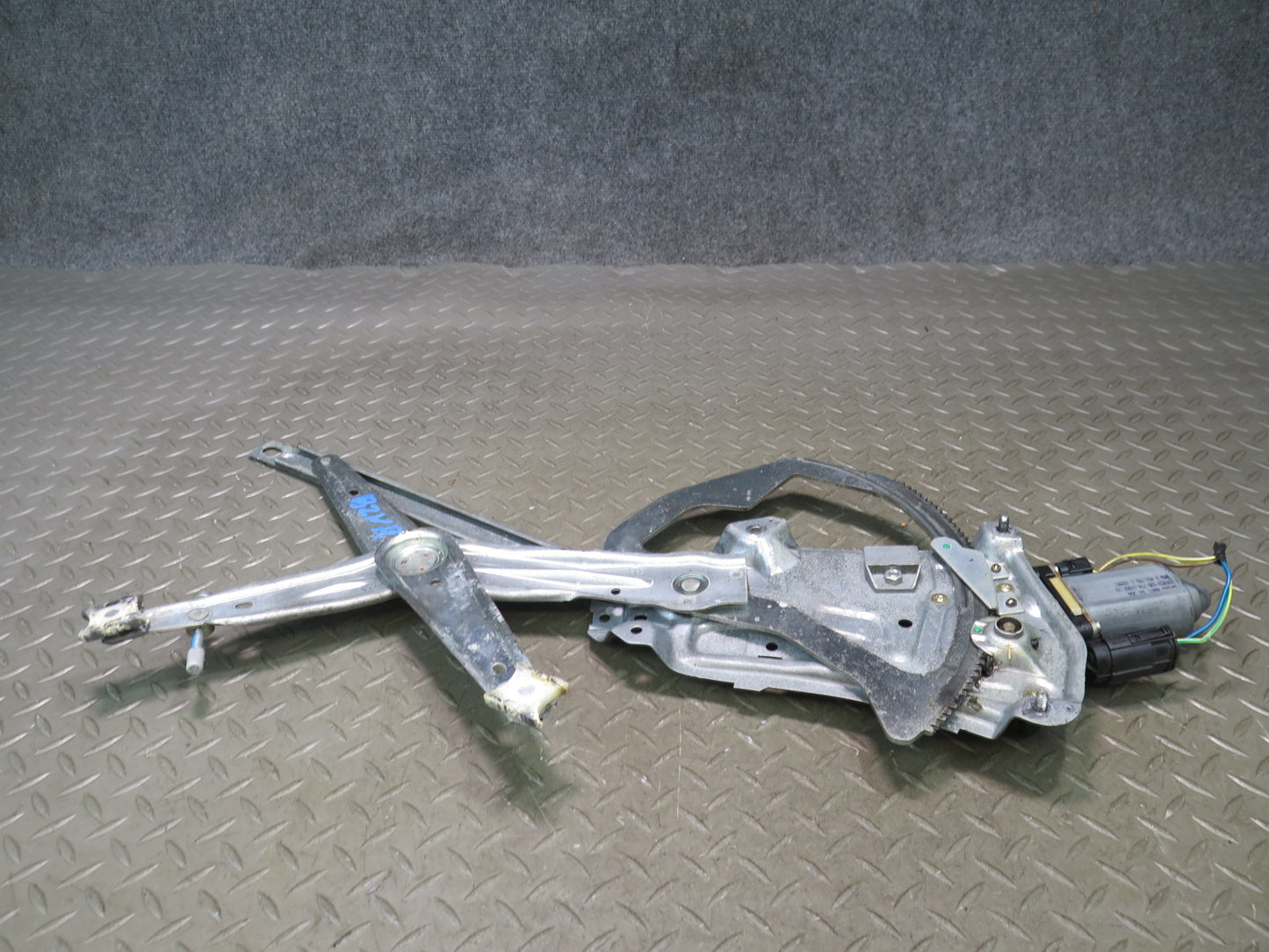 96-02 BMW E36/7 Z3 Roadster Right Passenger Door Window Regulator w Motor OEM