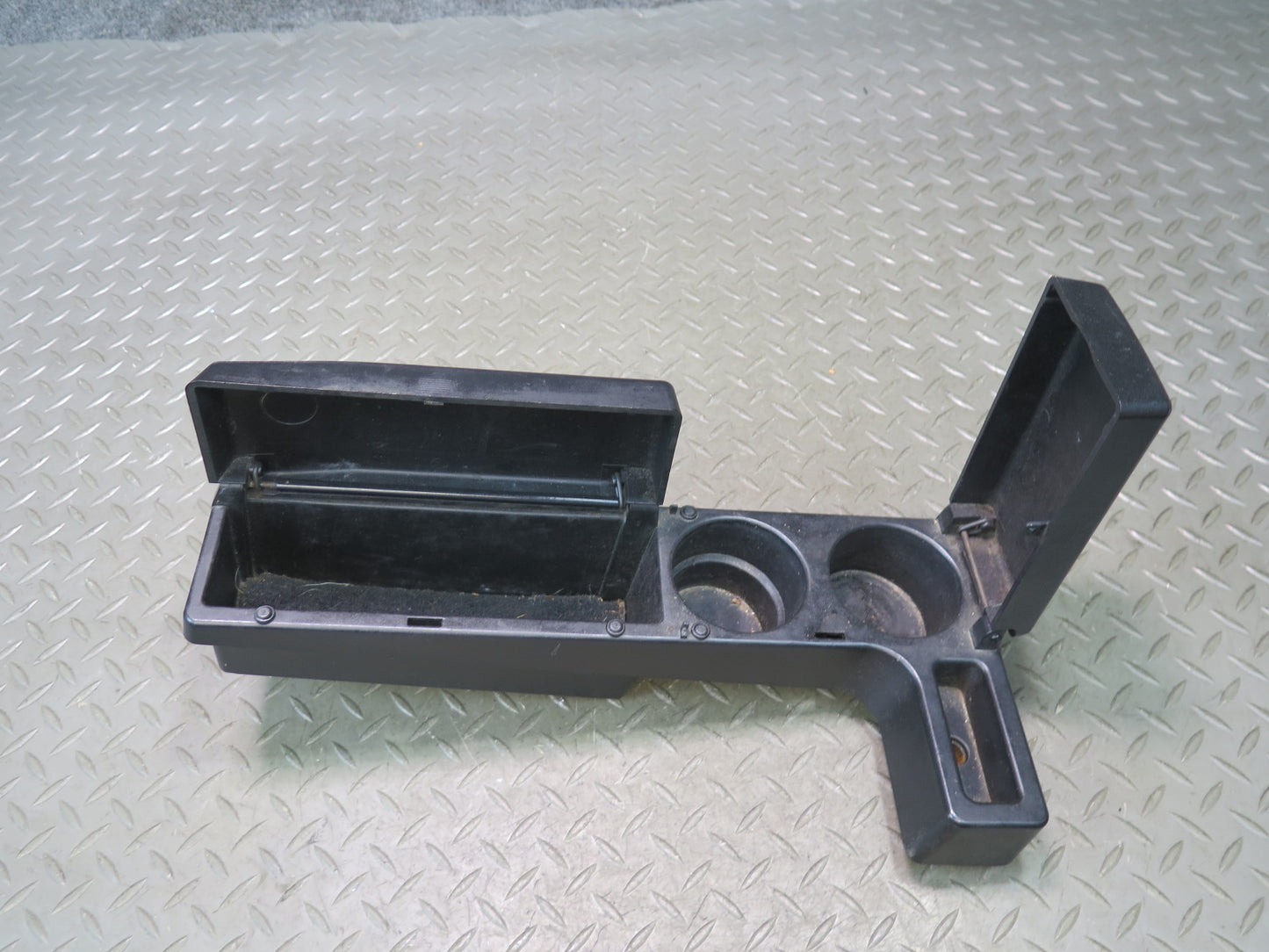 96-02 BMW E36/7 Z3 Center Console Armrest CUP Holder Trim Panel 1469516 OEM