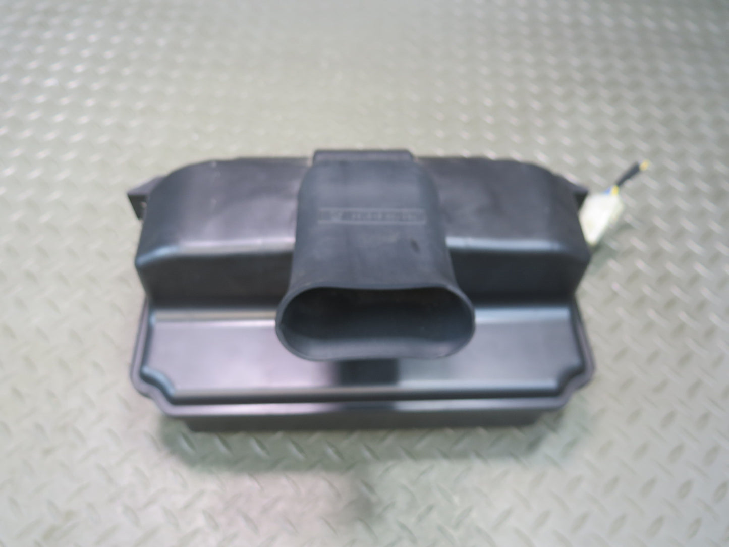 98-99 BMW E36/7 Z3 Roadster Rear Harman Kardon Subwoofer Box Speaker OEM