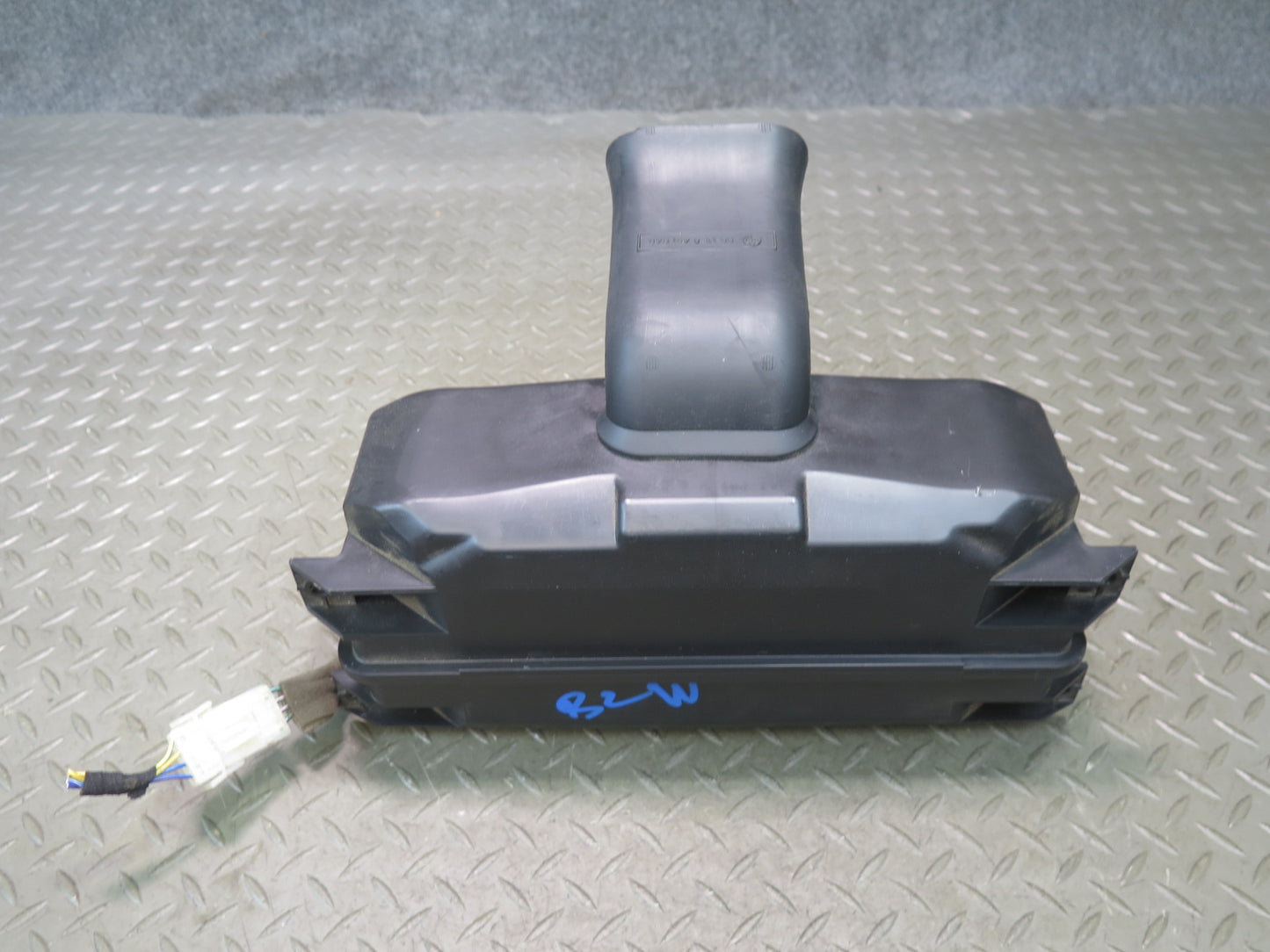 98-99 BMW E36/7 Z3 Roadster Rear Harman Kardon Subwoofer Box Speaker OEM