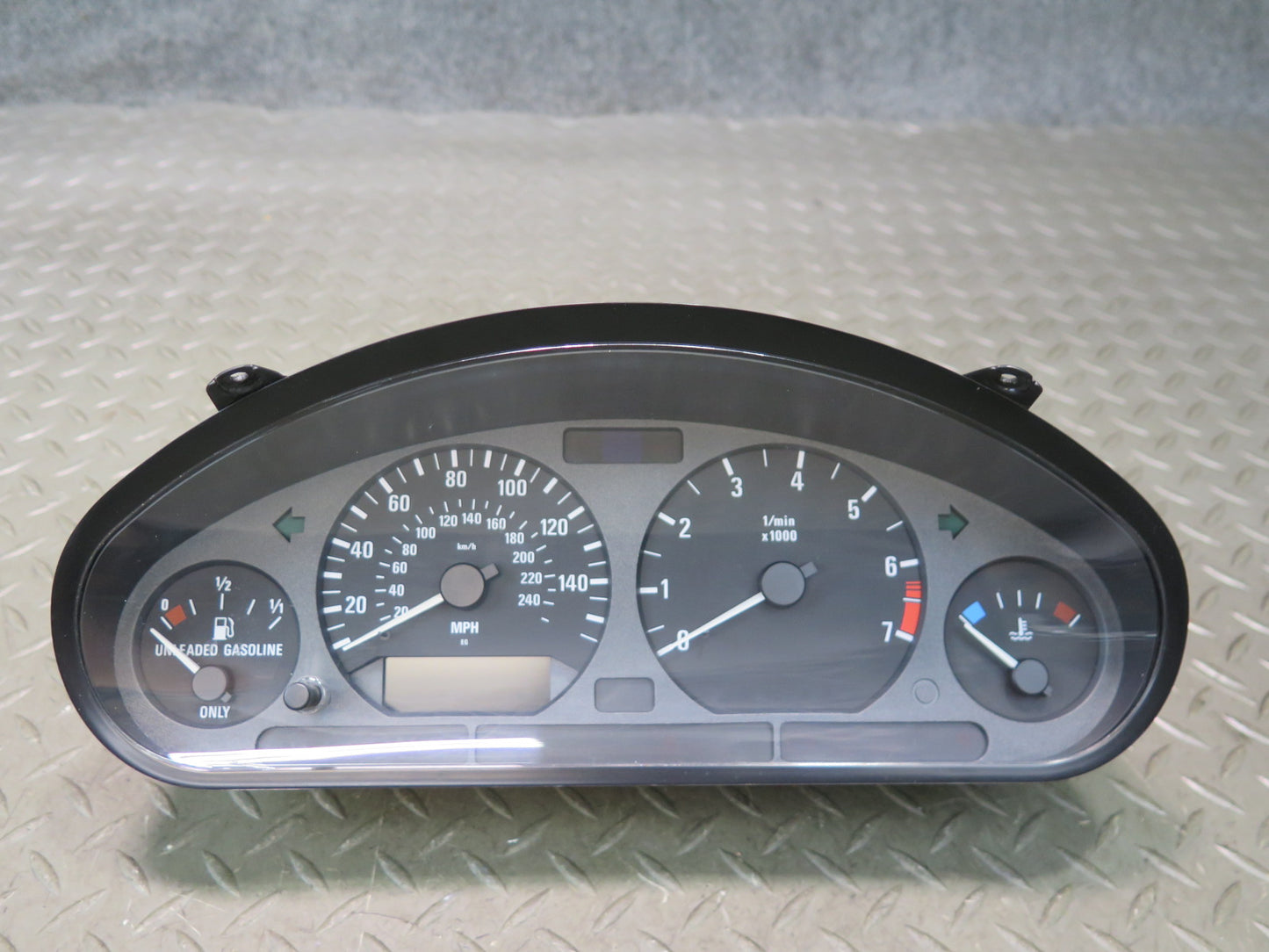 96-98 BMW E36/7 Z3 1.9L Roadster M/T Instrument Cluster Gauge Speedometer OEM