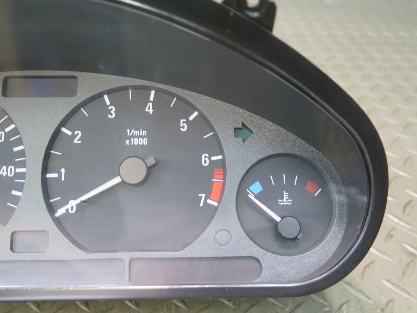 96-98 BMW E36/7 Z3 1.9L Roadster M/T Instrument Cluster Gauge Speedometer OEM