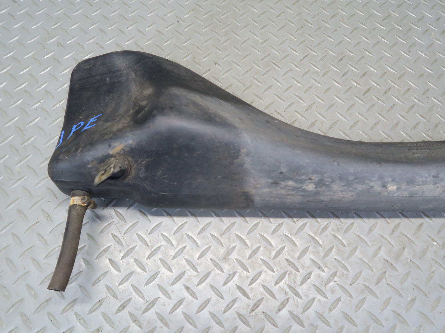 1984-1991 Porsche 928 Fuel Evap Vapor Expansion Tank 92820101305
