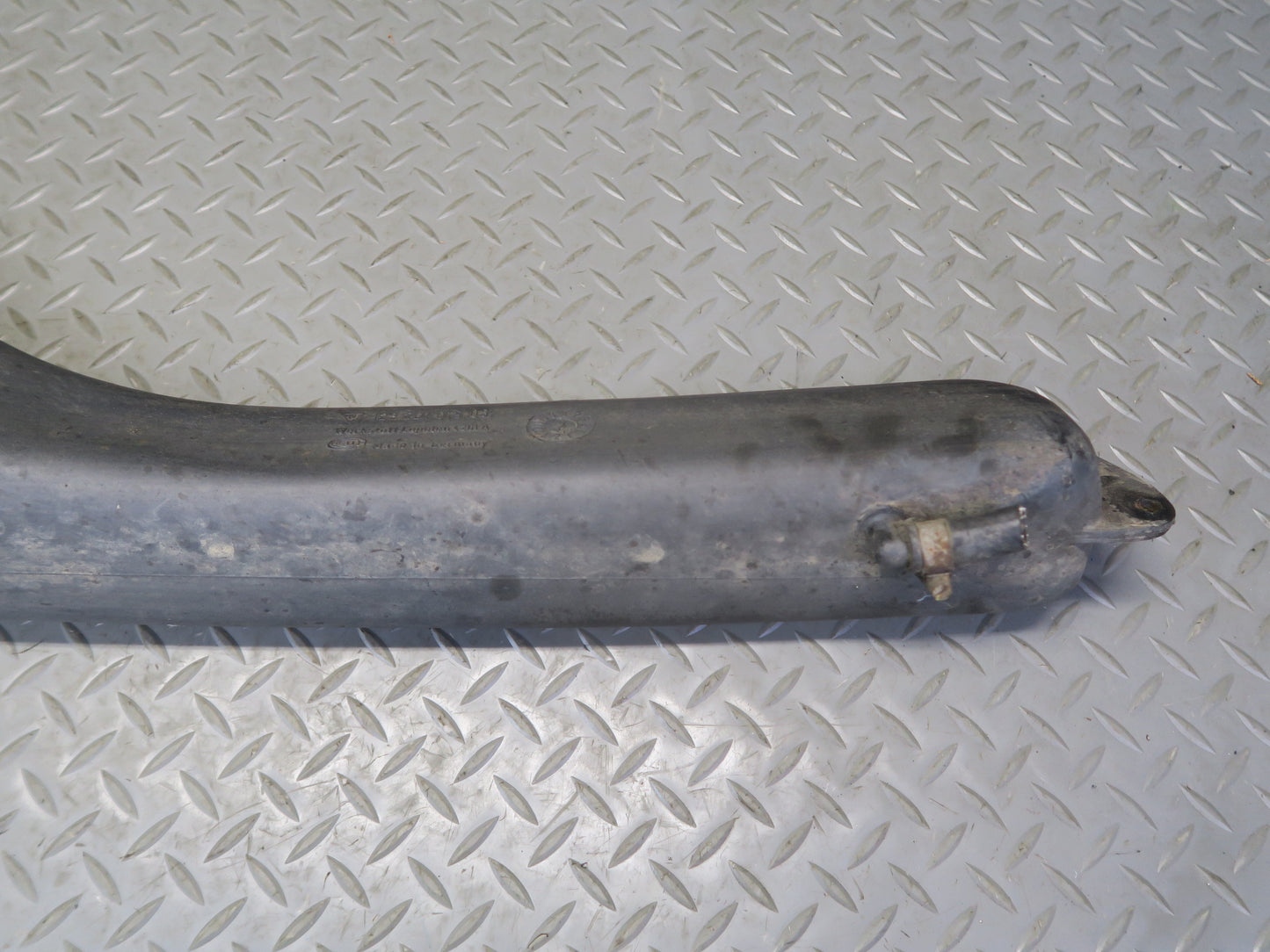 1984-1991 Porsche 928 Fuel Evap Vapor Expansion Tank 92820101305