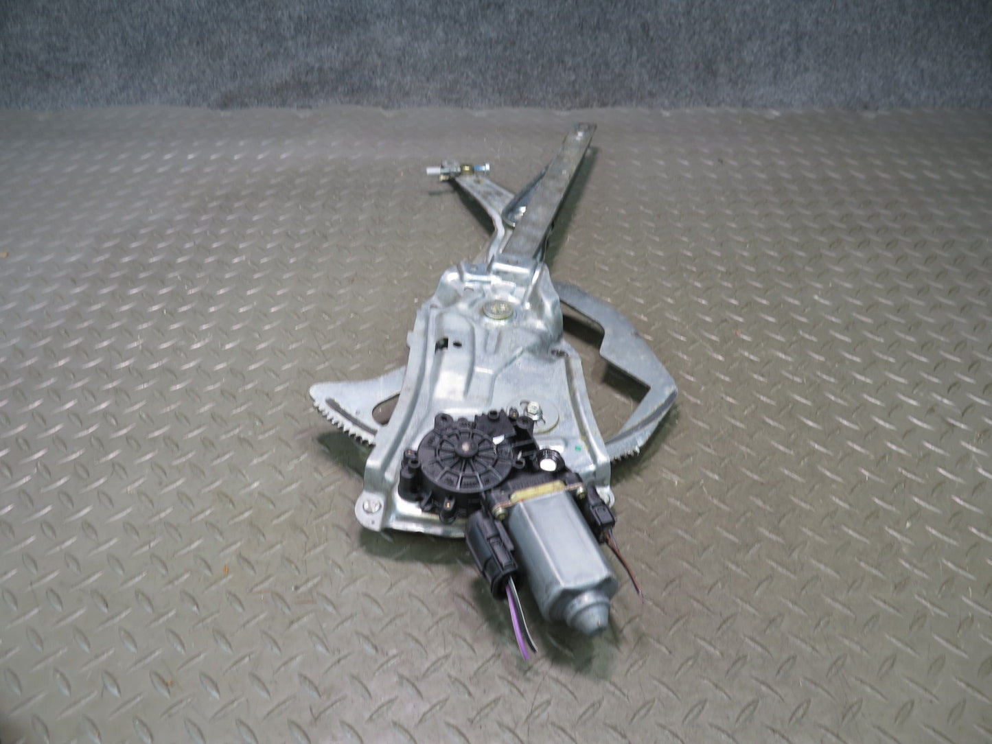 96-02 BMW E36/7 Z3 Roadster Left Driver Door Window Regulator w Motor OEM