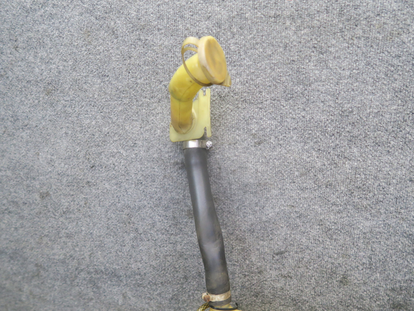 1984-1986 Porsche 928 Windshield Washer Fluid Reservoir Tank w Pump