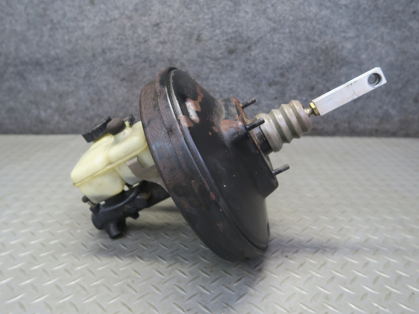 1984-1991 Porsche 928 Brake Master Cylinder Booster Fluid Reservoir 92835502524