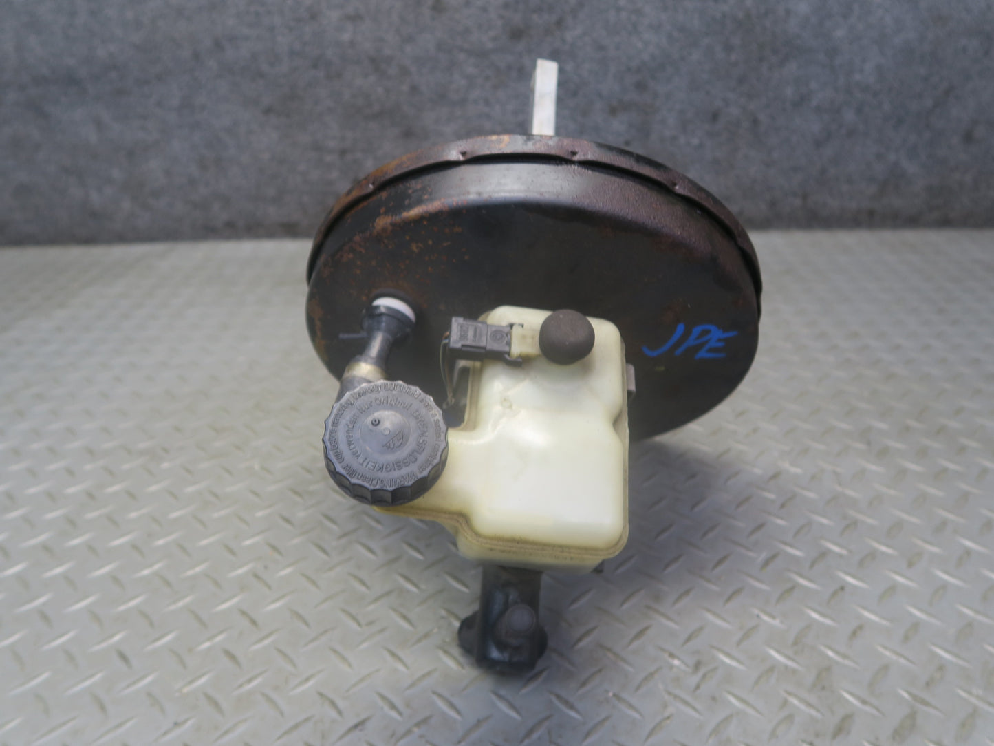 1984-1991 Porsche 928 Brake Master Cylinder Booster Fluid Reservoir 92835502524