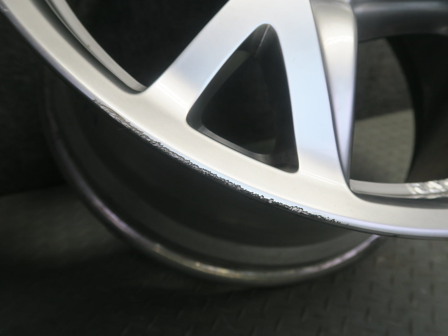 09-20 Nissan Z34 370Z Rear R19" Wheel Rim 19x10 ET30 OEM