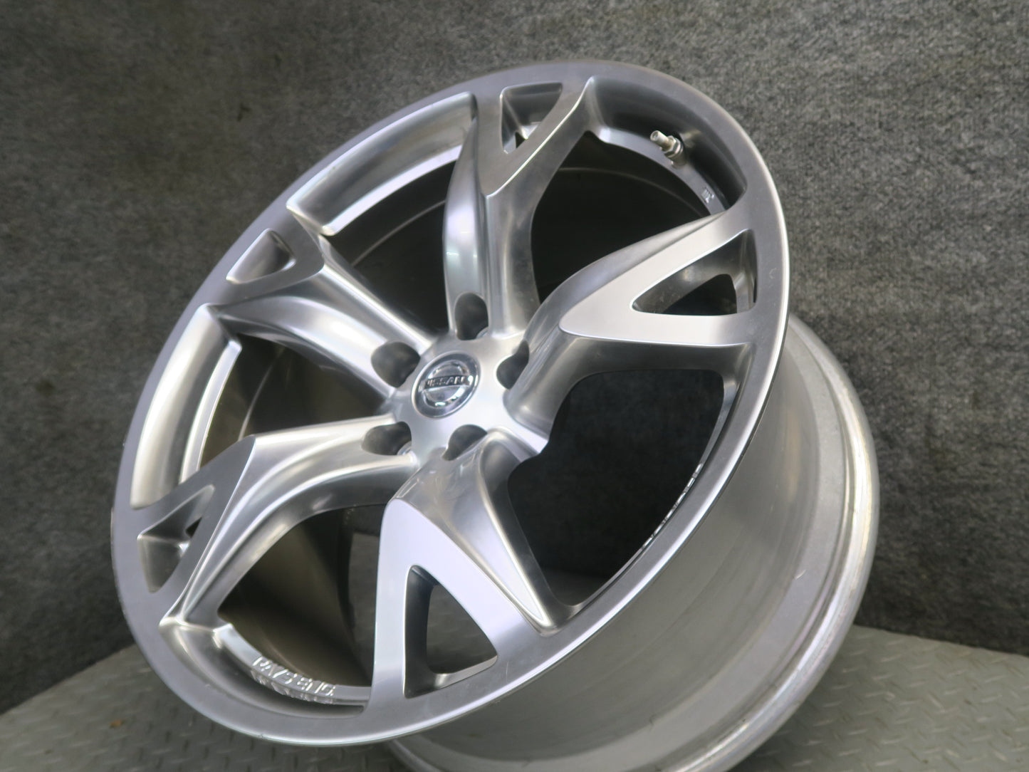 09-20 Nissan Z34 370Z Rear R19" Wheel Rim 19x10 ET30 OEM