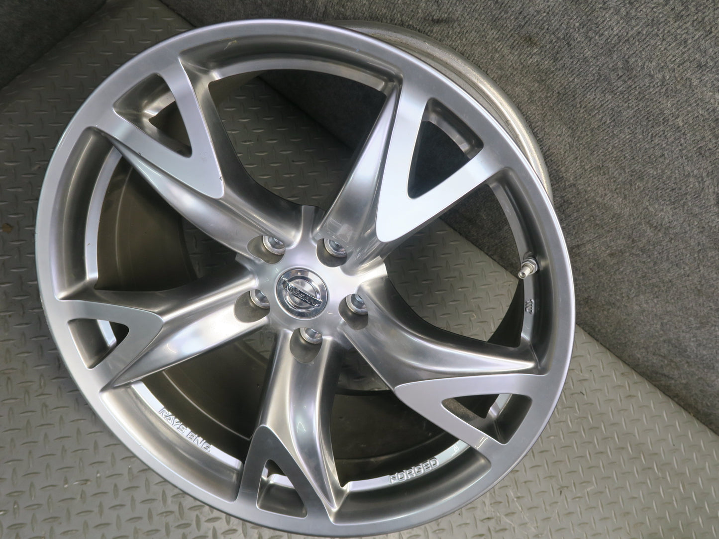 09-20 Nissan Z34 370Z Rear R19" Wheel Rim 19x10 ET30 OEM