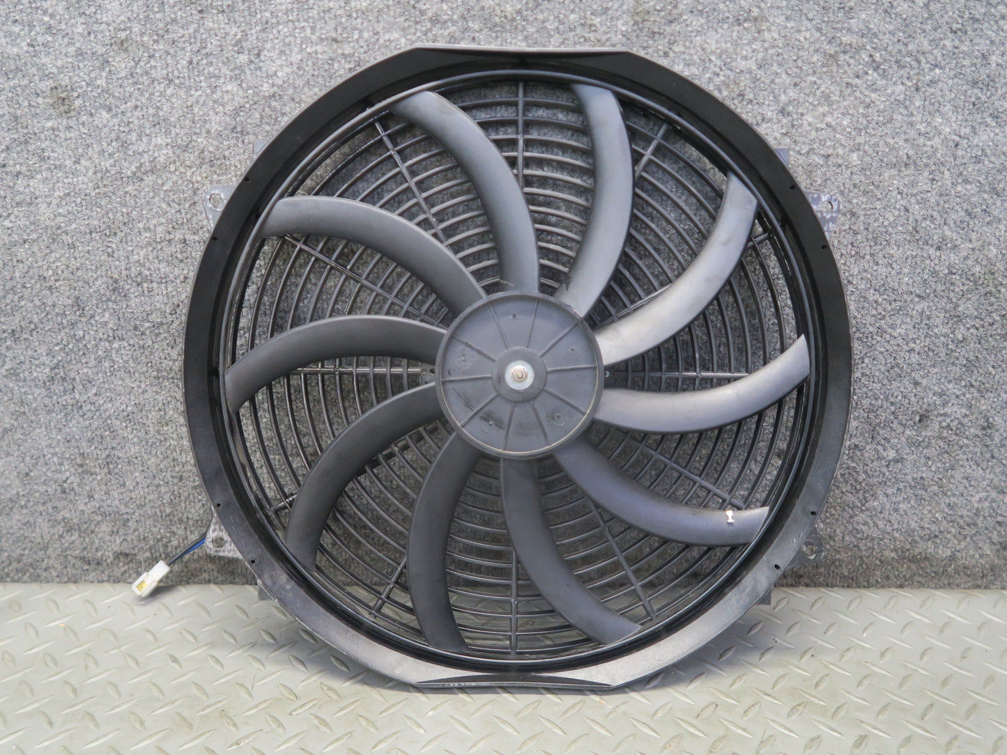 1985-1986 Porsche 928 Aftermarket 120W Engine Cooling Fan Motor