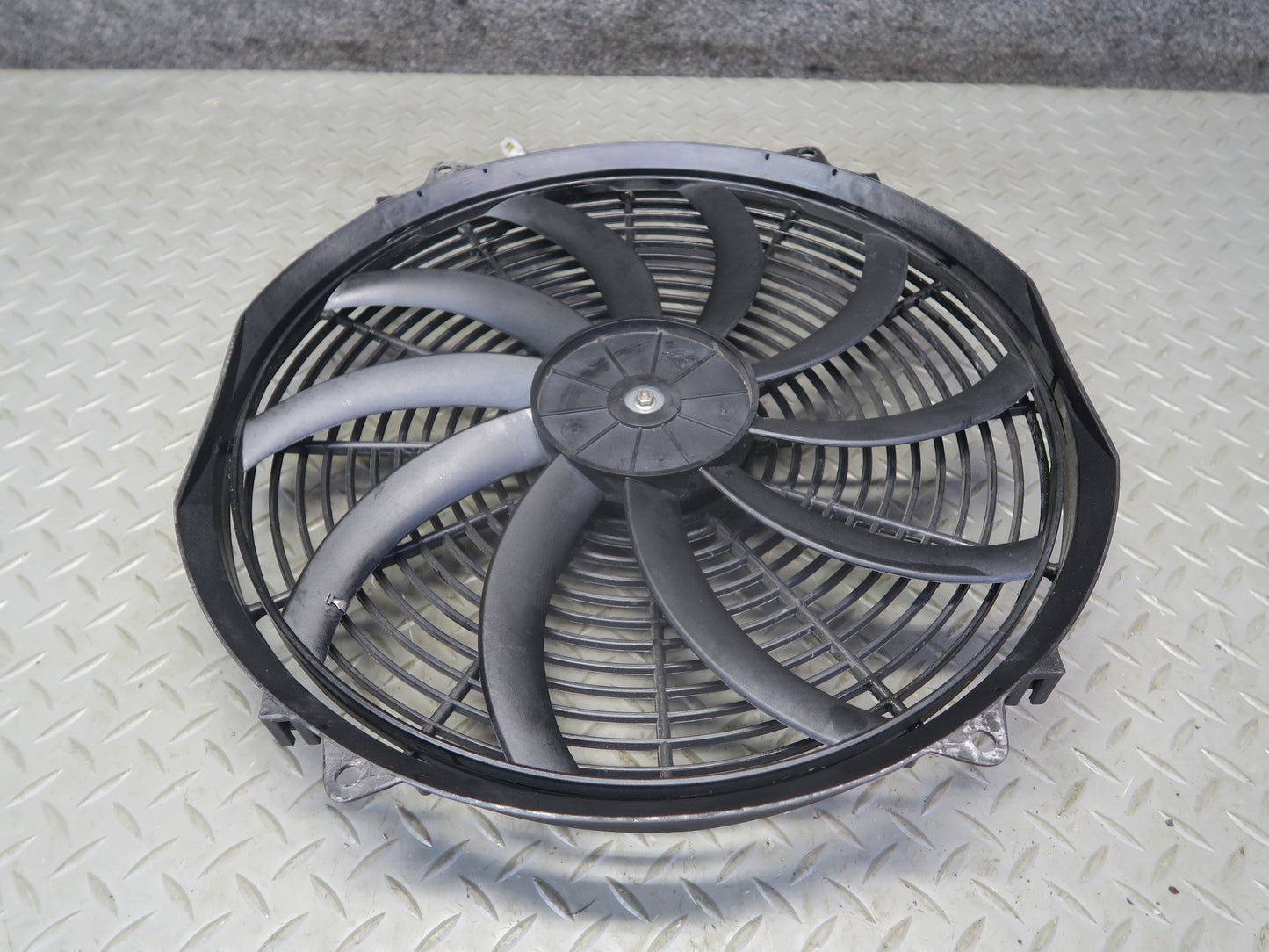 1985-1986 Porsche 928 Aftermarket 120W Engine Cooling Fan Motor