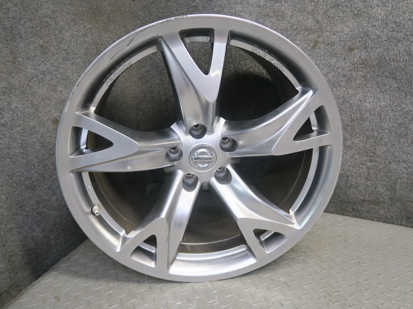 09-20 Nissan Z34 370Z Rear R19" Wheel Rim 19x10 ET30 OEM