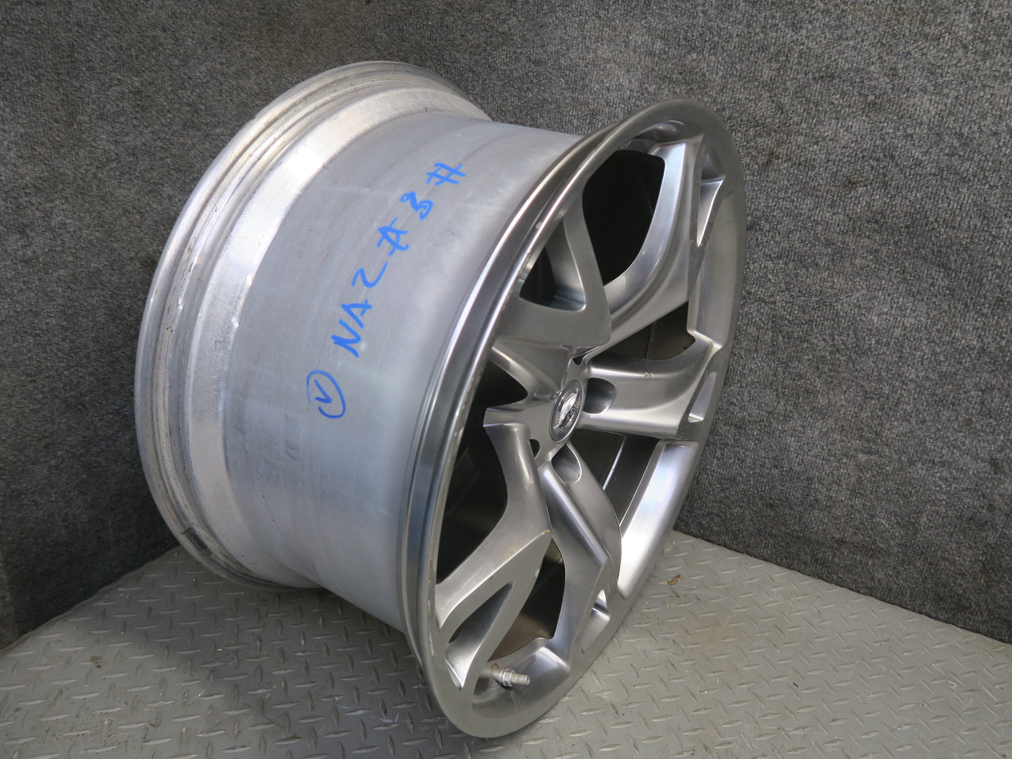 09-20 Nissan Z34 370Z Rear R19" Wheel Rim 19x10 ET30 OEM