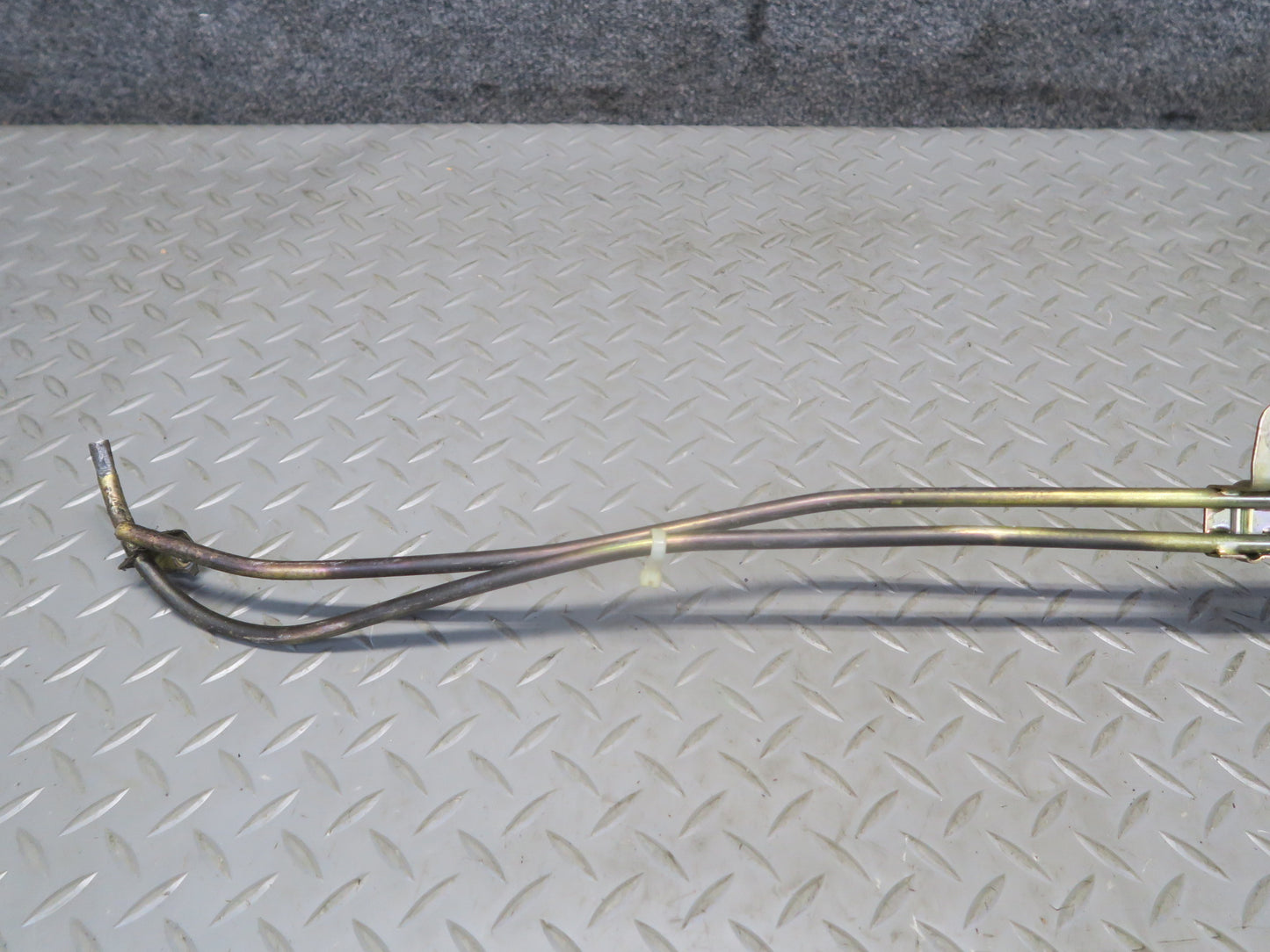 1983-1989 Porsche 928 Sunroof Moonroof Guide Tube Slide